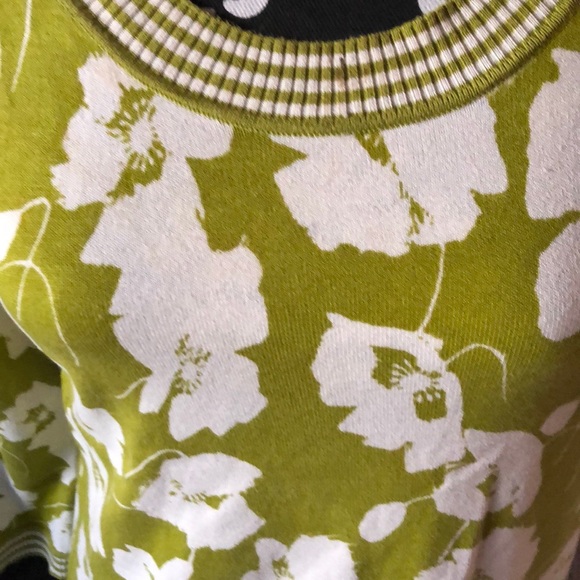 JONES NEW YORK SIGNATURE Green&White FloralSweater - Picture 2 of 6